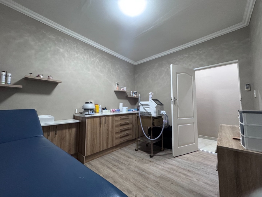 3 Bedroom Property for Sale in Huttenheights KwaZulu-Natal