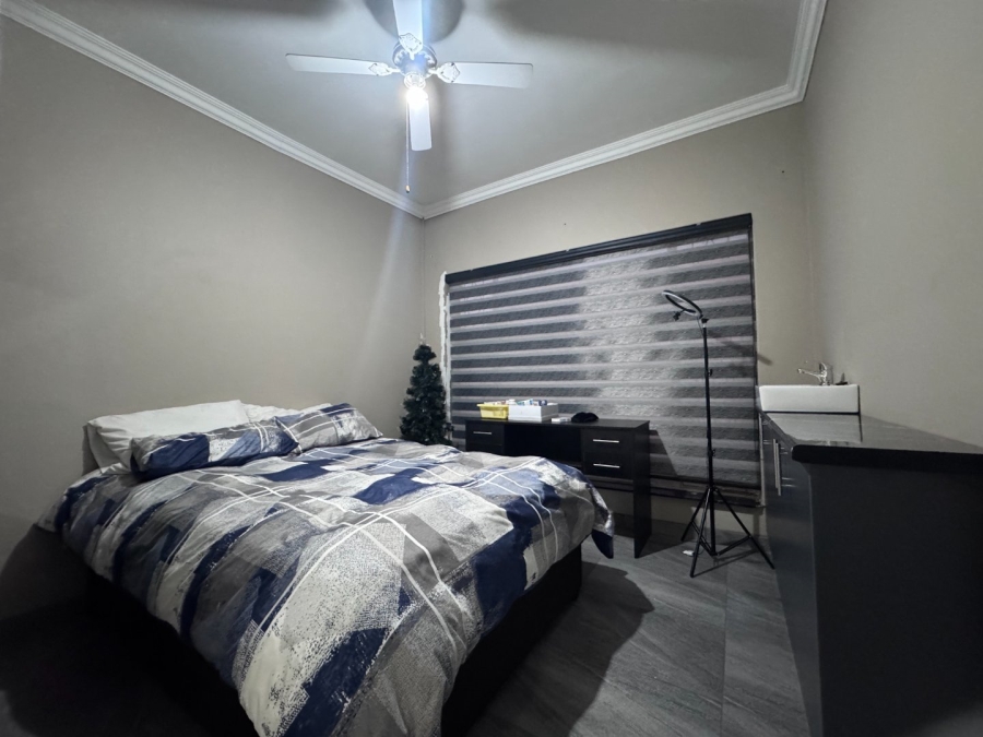 3 Bedroom Property for Sale in Huttenheights KwaZulu-Natal