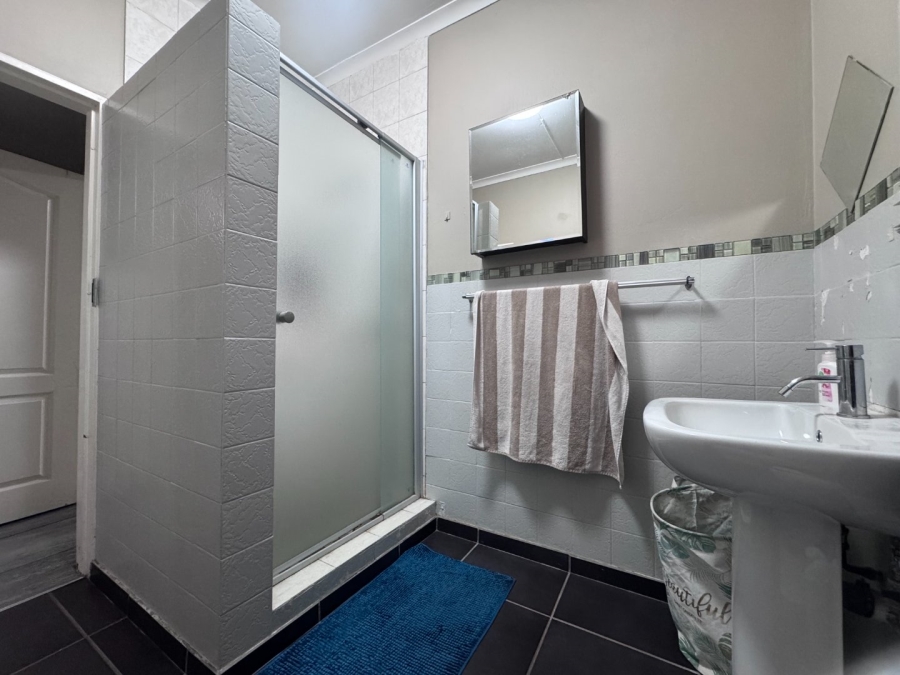 3 Bedroom Property for Sale in Huttenheights KwaZulu-Natal