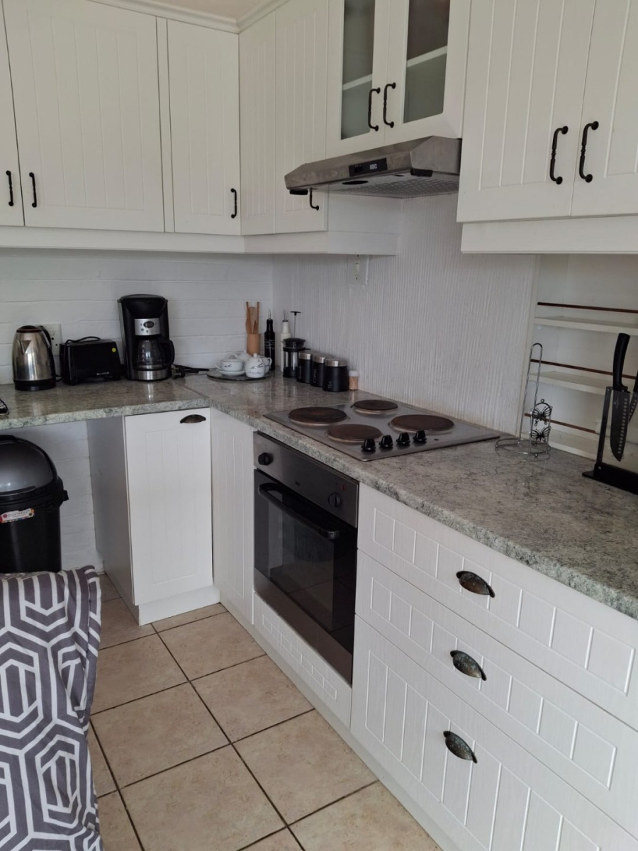 To Let 1 Bedroom Property for Rent in Ramsgate KwaZulu-Natal
