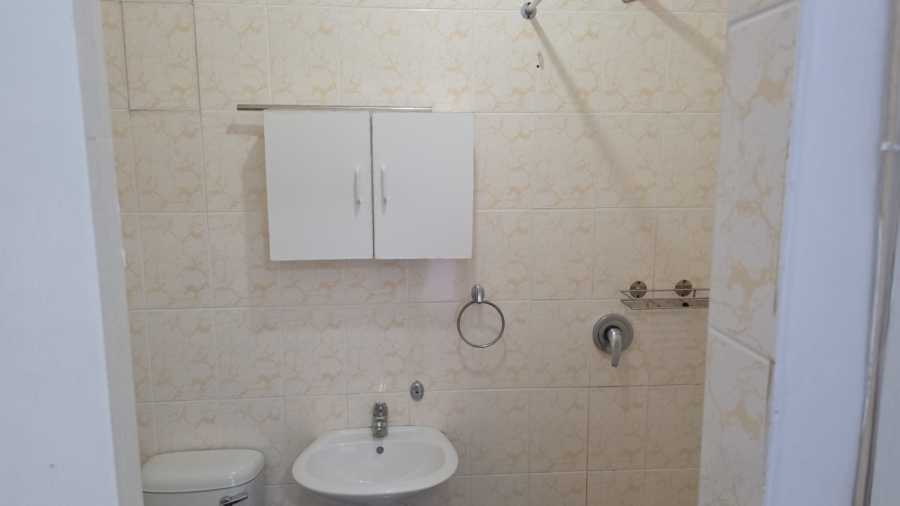 To Let 1 Bedroom Property for Rent in Cowies Hill Park KwaZulu-Natal