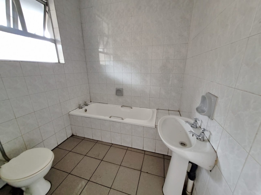 Commercial Property for Sale in Warwick KwaZulu-Natal