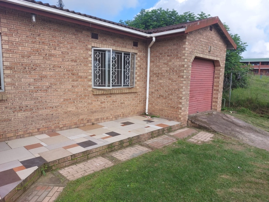 3 Bedroom Property for Sale in Welbedacht KwaZulu-Natal