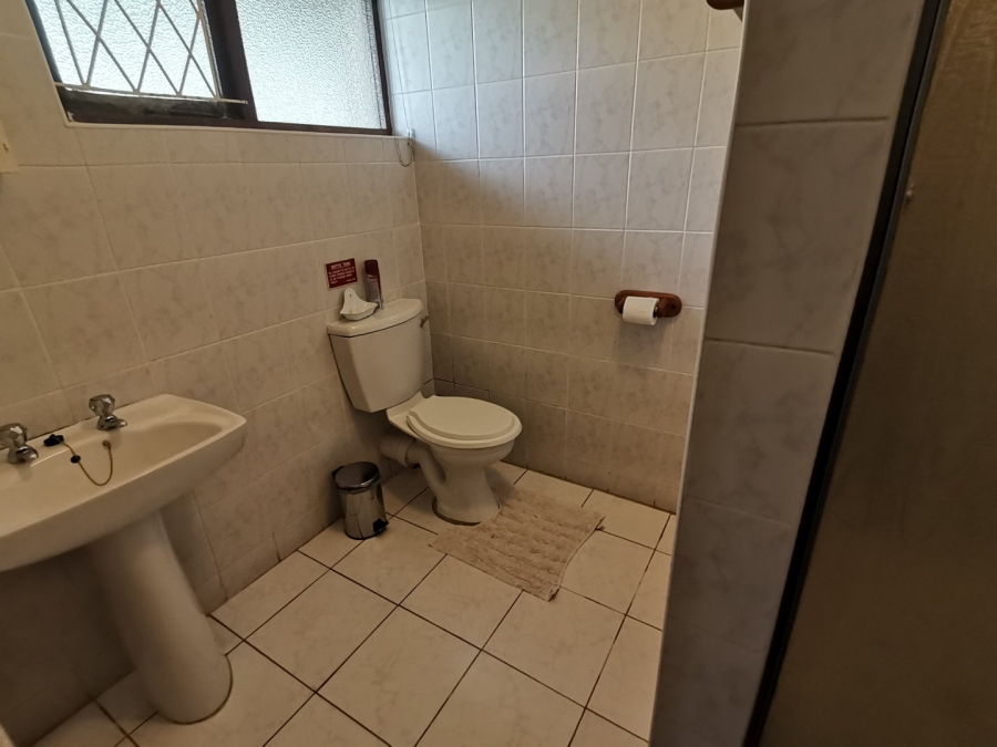 7 Bedroom Property for Sale in Shelly Beach KwaZulu-Natal