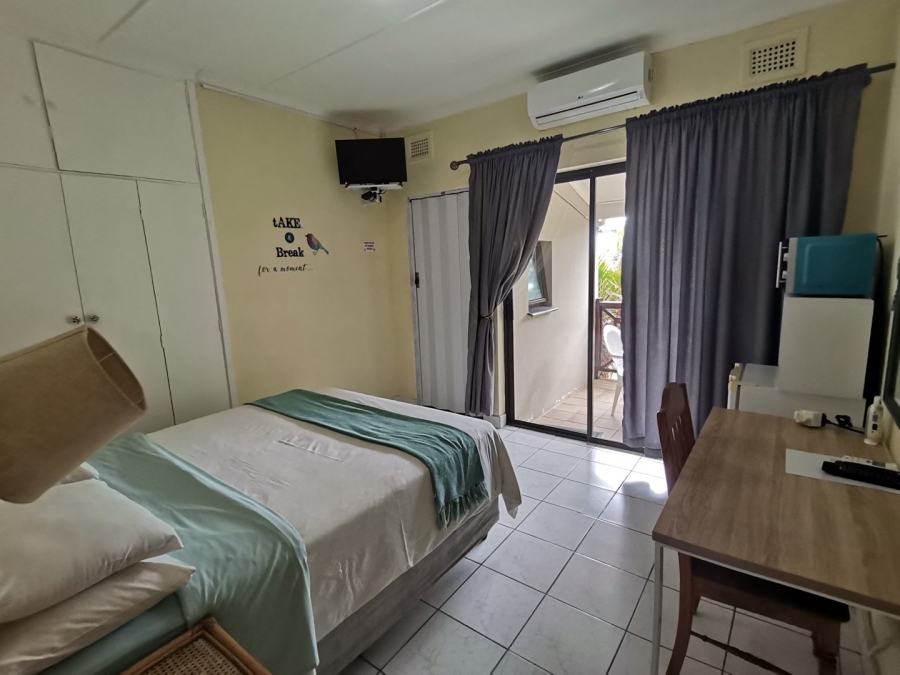7 Bedroom Property for Sale in Shelly Beach KwaZulu-Natal