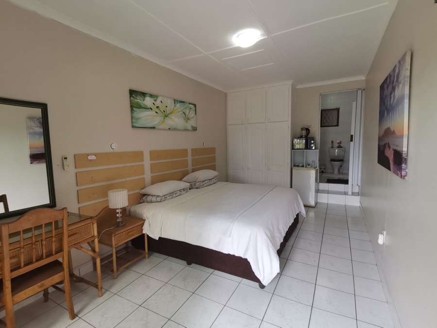 7 Bedroom Property for Sale in Shelly Beach KwaZulu-Natal