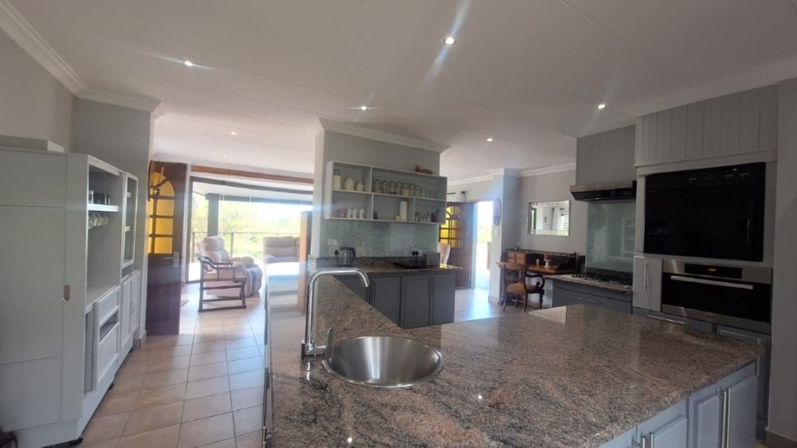 3 Bedroom Property for Sale in Elysium KwaZulu-Natal
