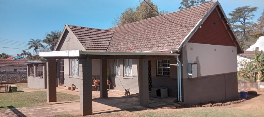 4 Bedroom Property for Sale in Lester Park KwaZulu-Natal