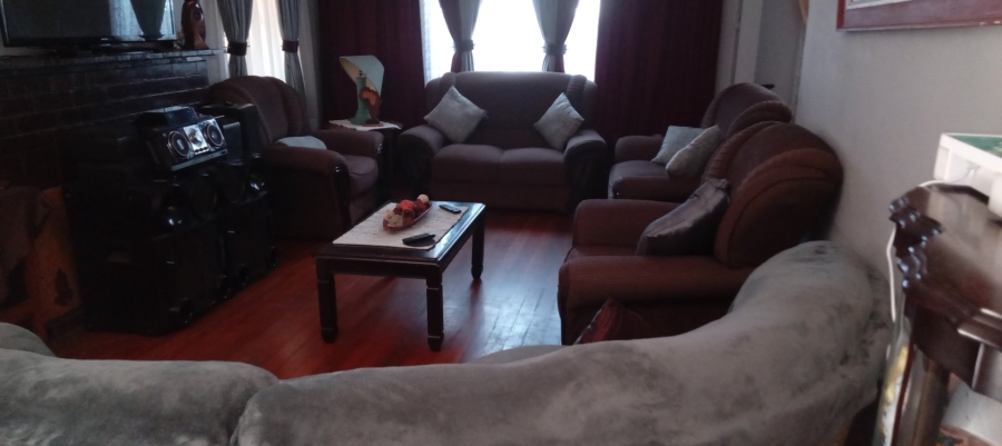 4 Bedroom Property for Sale in Lester Park KwaZulu-Natal