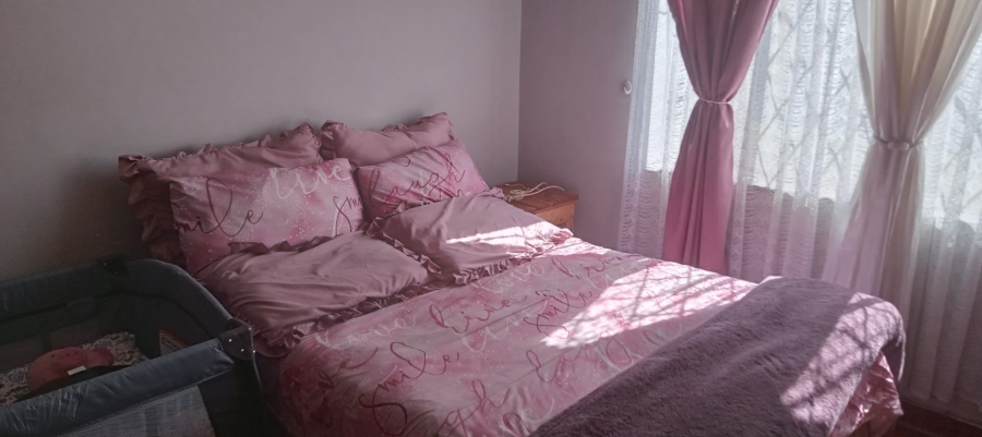 4 Bedroom Property for Sale in Lester Park KwaZulu-Natal