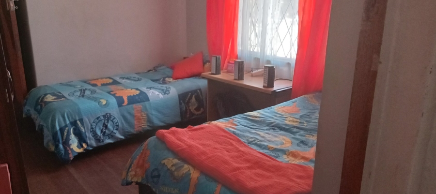 4 Bedroom Property for Sale in Lester Park KwaZulu-Natal