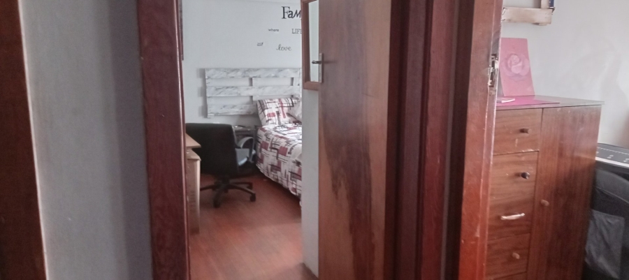 4 Bedroom Property for Sale in Lester Park KwaZulu-Natal