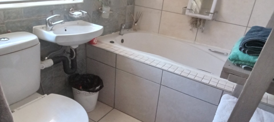 4 Bedroom Property for Sale in Lester Park KwaZulu-Natal