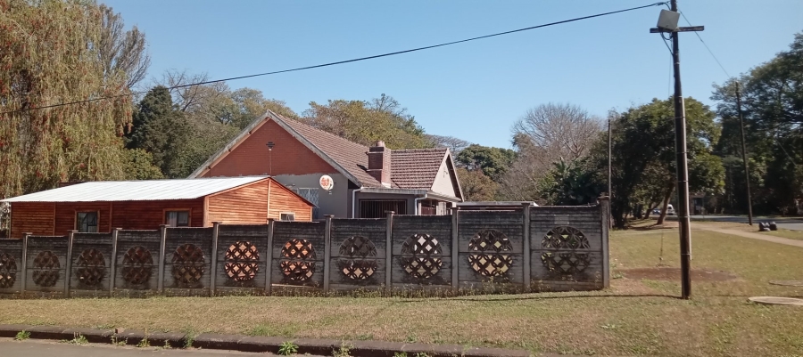 4 Bedroom Property for Sale in Lester Park KwaZulu-Natal