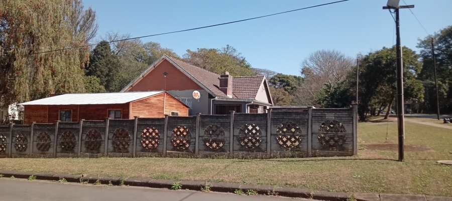 4 Bedroom Property for Sale in Lester Park KwaZulu-Natal