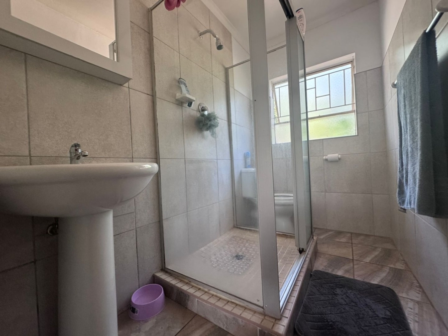 3 Bedroom Property for Sale in Huttenheights KwaZulu-Natal