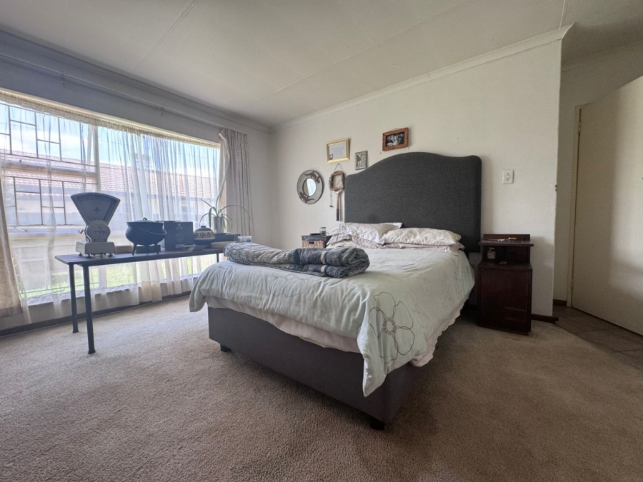 3 Bedroom Property for Sale in Huttenheights KwaZulu-Natal
