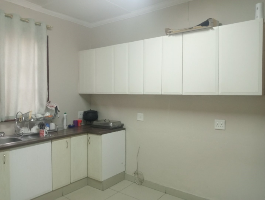 To Let Commercial Property for Rent in Northdene KwaZulu-Natal