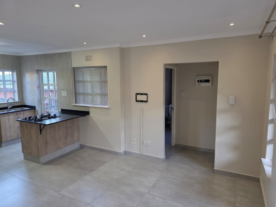 2 Bedroom Property for Sale in Mount Edgecombe Ext 3 KwaZulu-Natal
