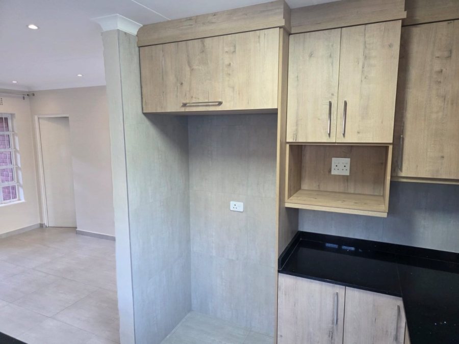 2 Bedroom Property for Sale in Mount Edgecombe Ext 3 KwaZulu-Natal