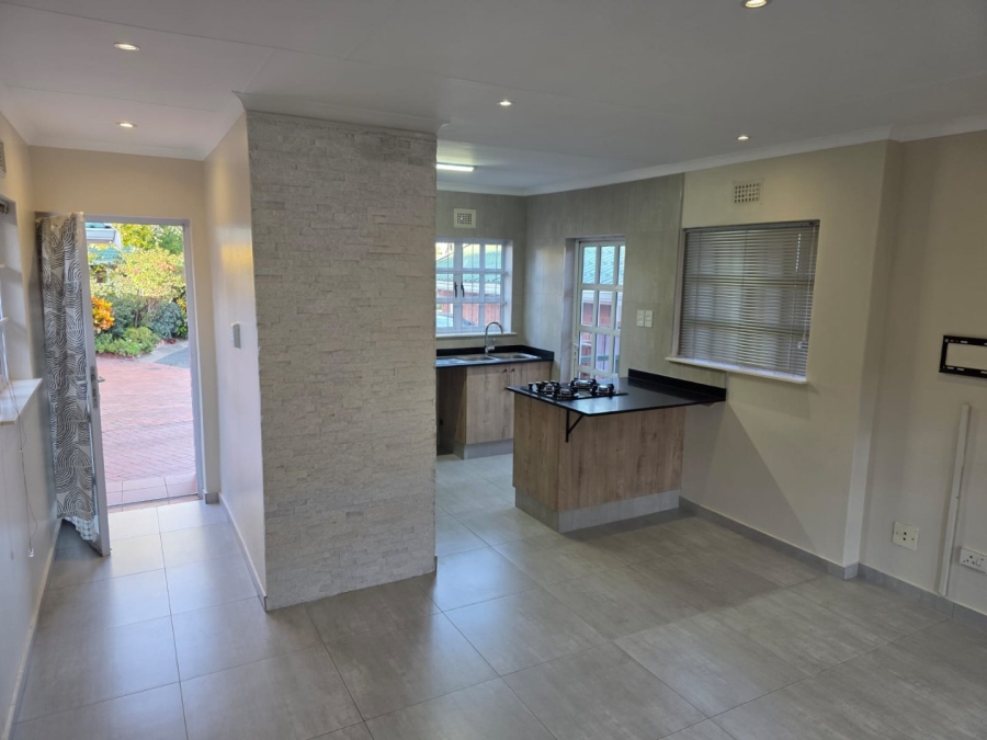 2 Bedroom Property for Sale in Mount Edgecombe Ext 3 KwaZulu-Natal