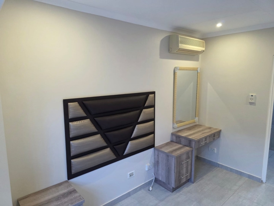 2 Bedroom Property for Sale in Mount Edgecombe Ext 3 KwaZulu-Natal