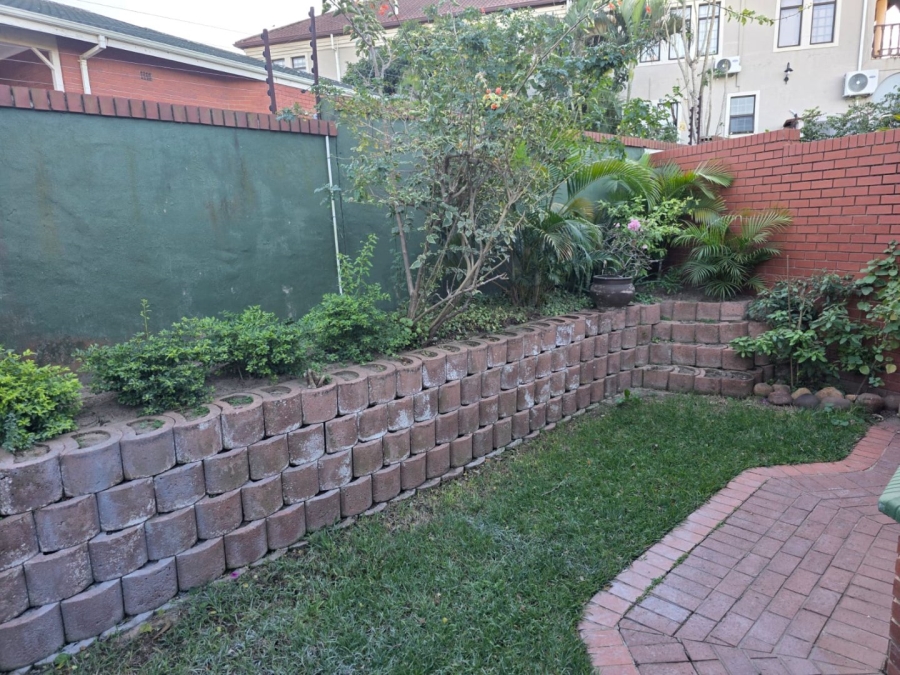 2 Bedroom Property for Sale in Mount Edgecombe Ext 3 KwaZulu-Natal