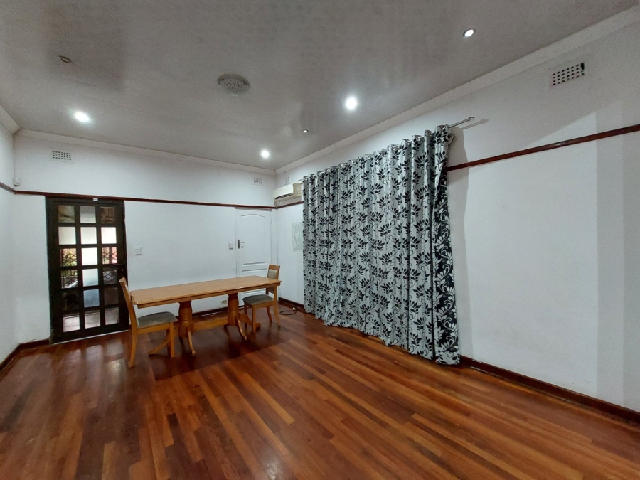 4 Bedroom Property for Sale in Larkfield KwaZulu-Natal