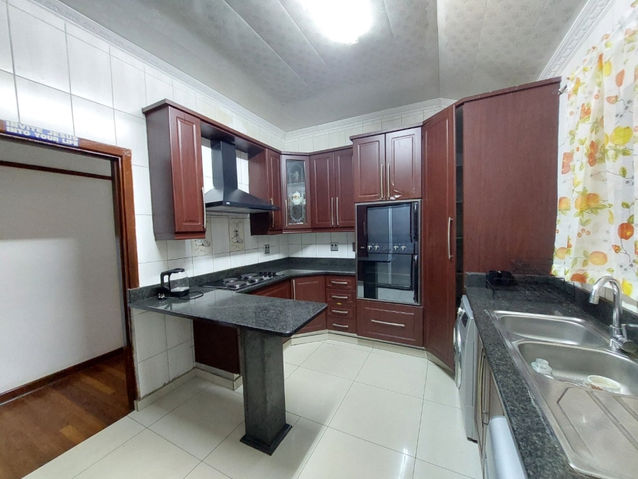 4 Bedroom Property for Sale in Larkfield KwaZulu-Natal