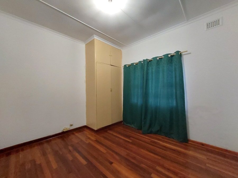 4 Bedroom Property for Sale in Larkfield KwaZulu-Natal