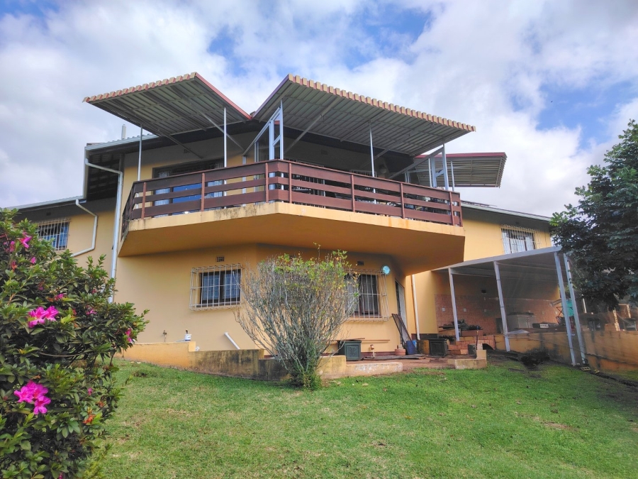 5 Bedroom Property for Sale in Margate KwaZulu-Natal