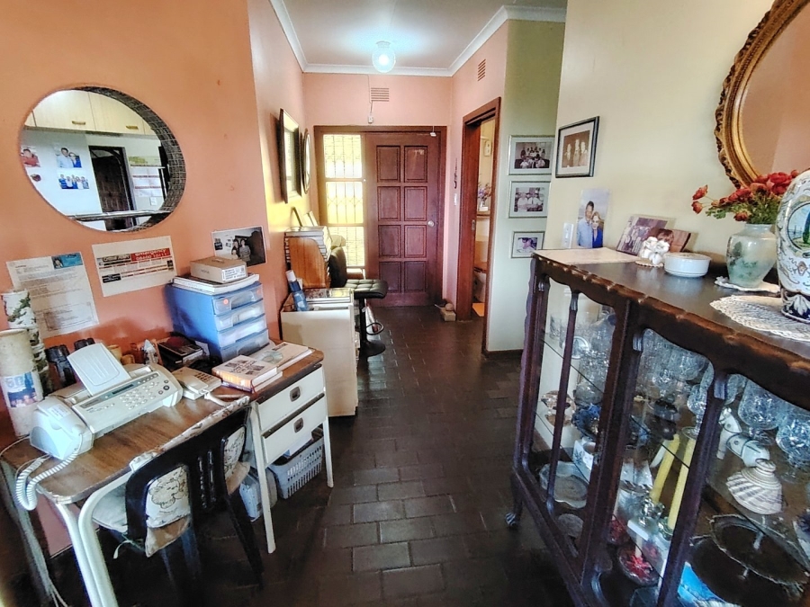 5 Bedroom Property for Sale in Margate KwaZulu-Natal