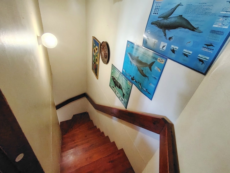 5 Bedroom Property for Sale in Margate KwaZulu-Natal