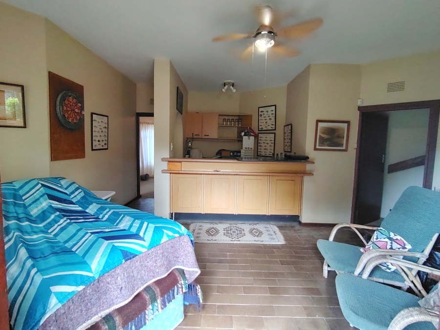5 Bedroom Property for Sale in Margate KwaZulu-Natal
