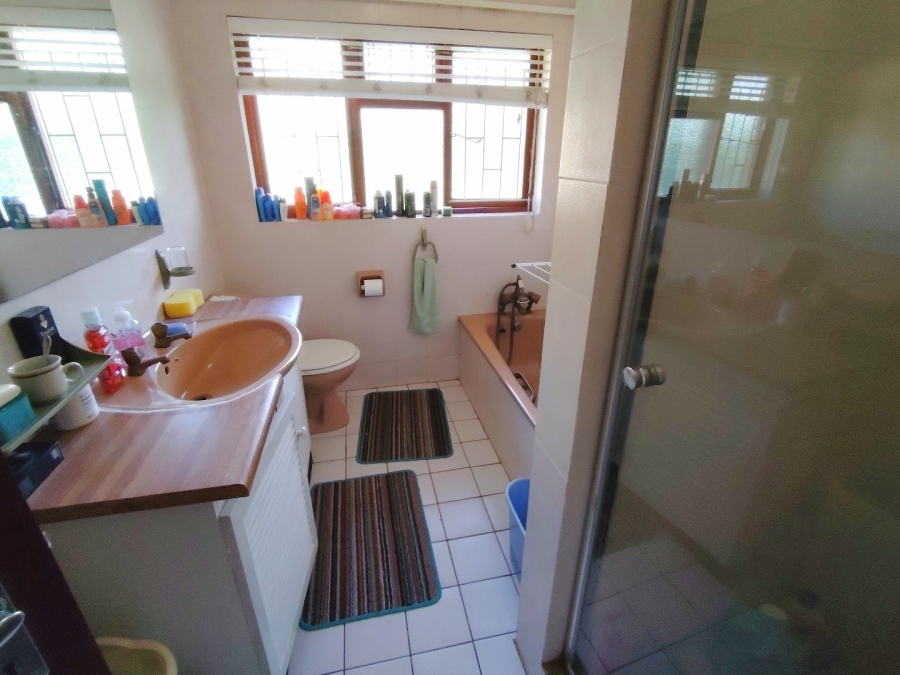 5 Bedroom Property for Sale in Margate KwaZulu-Natal