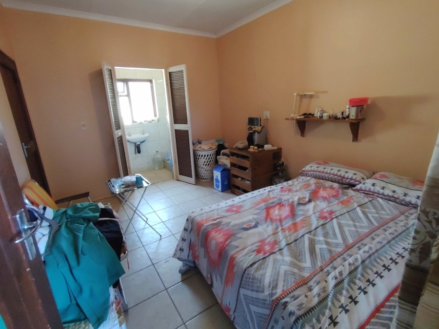 5 Bedroom Property for Sale in Margate KwaZulu-Natal