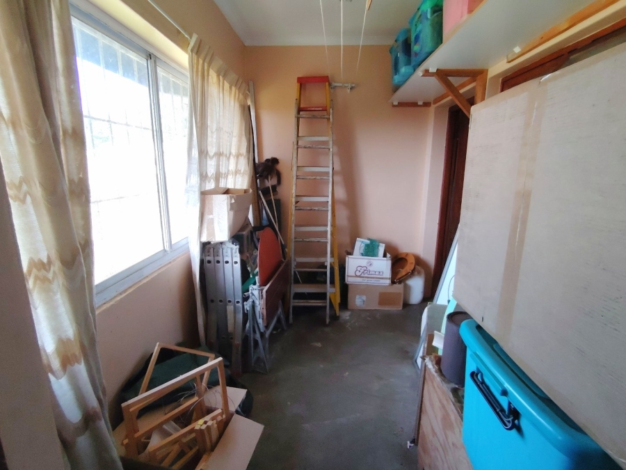 5 Bedroom Property for Sale in Margate KwaZulu-Natal