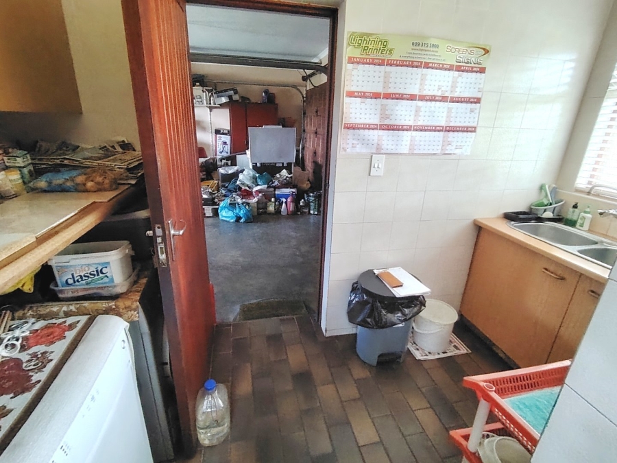 5 Bedroom Property for Sale in Margate KwaZulu-Natal