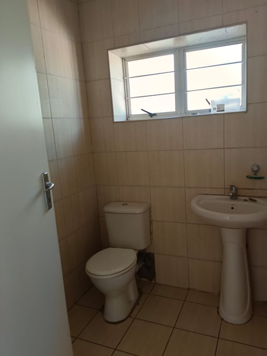 To Let 2 Bedroom Property for Rent in Bluff KwaZulu-Natal