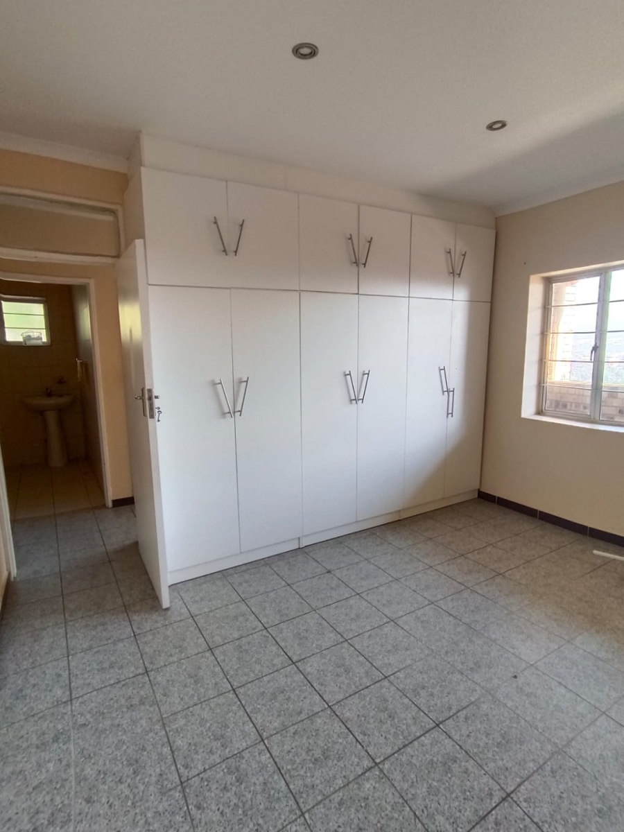 To Let 2 Bedroom Property for Rent in Bluff KwaZulu-Natal