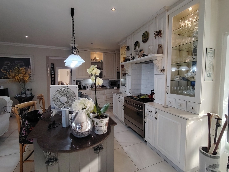 5 Bedroom Property for Sale in Southbroom KwaZulu-Natal