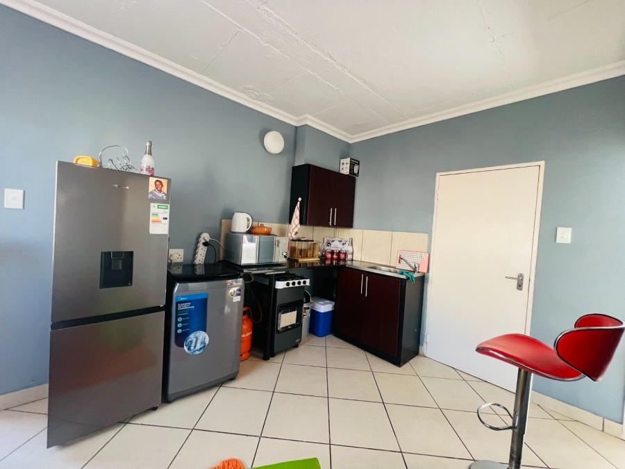 2 Bedroom Property for Sale in Madadeni J KwaZulu-Natal