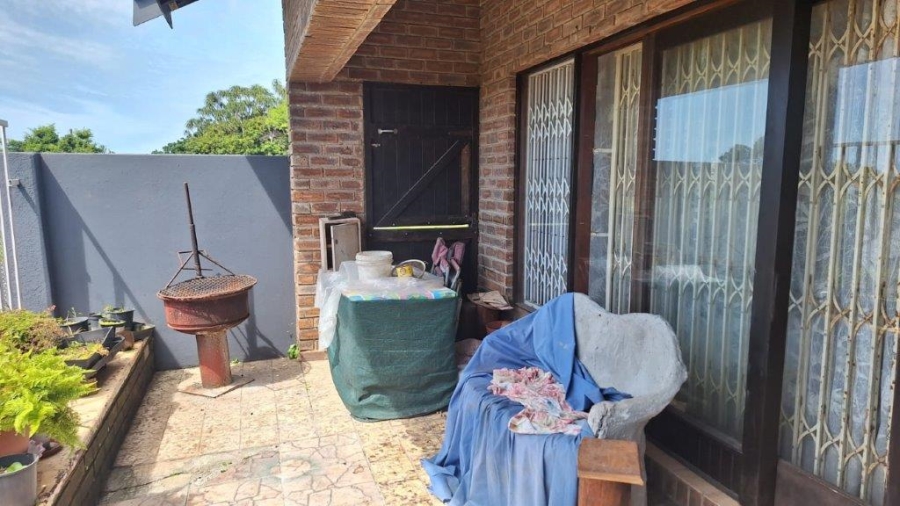 4 Bedroom Property for Sale in Hibberdene KwaZulu-Natal