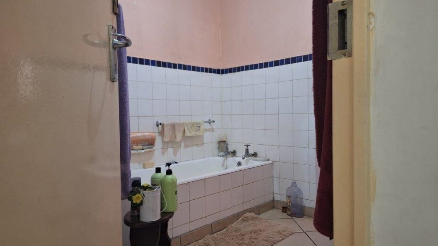 4 Bedroom Property for Sale in Hibberdene KwaZulu-Natal
