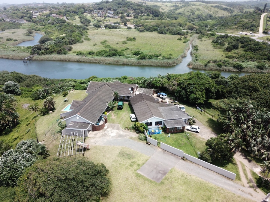 4 Bedroom Property for Sale in Oslo Beach KwaZulu-Natal