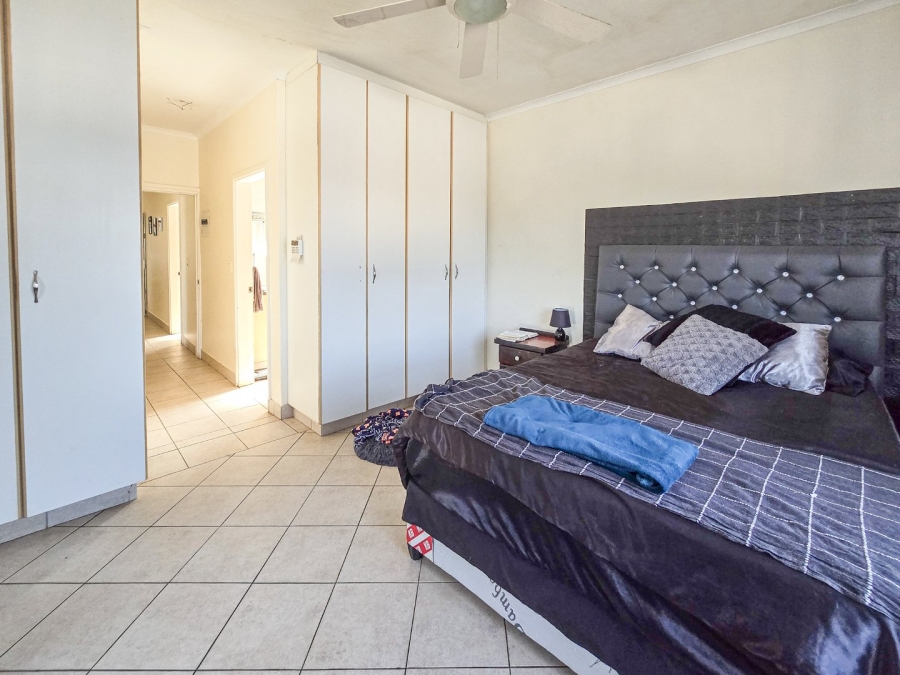 3 Bedroom Property for Sale in Margate KwaZulu-Natal