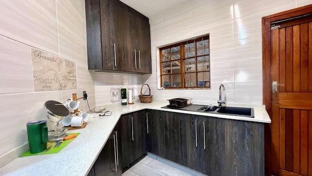 3 Bedroom Property for Sale in St Michaels On Sea KwaZulu-Natal