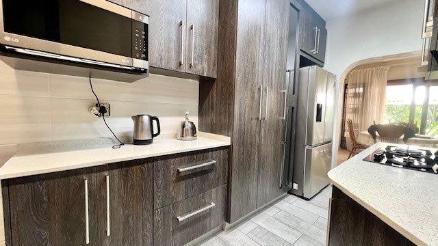 3 Bedroom Property for Sale in St Michaels On Sea KwaZulu-Natal