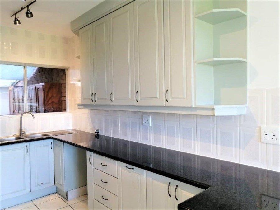 3 Bedroom Property for Sale in Southport KwaZulu-Natal
