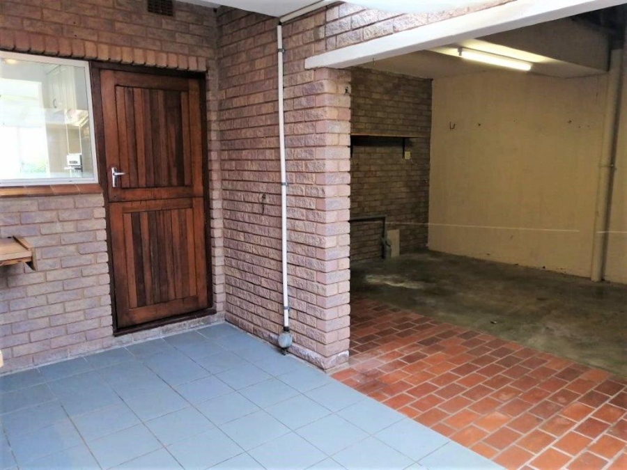 3 Bedroom Property for Sale in Southport KwaZulu-Natal
